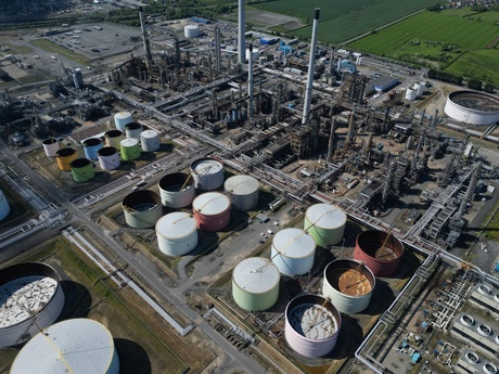 Aerial image of an oil refinery