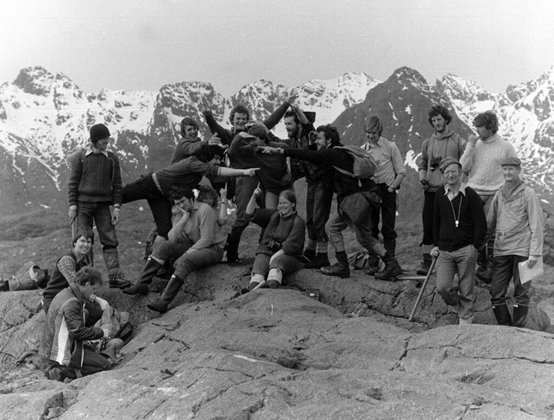 %_tempFileName03%201979%20BSc%20Geology%20class%20Infront%20of%20the%20Cuillins%20Skye%