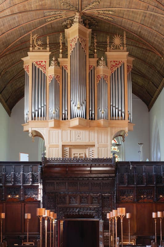 organ in chapel
