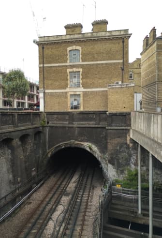 a building located over metro and railway transport infrastructure