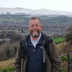 Headshot of Andrew Bell