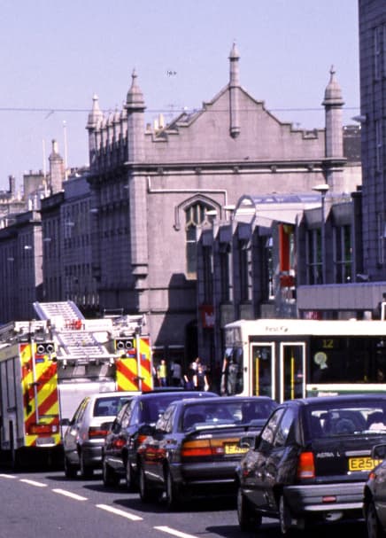 Image of a busy road