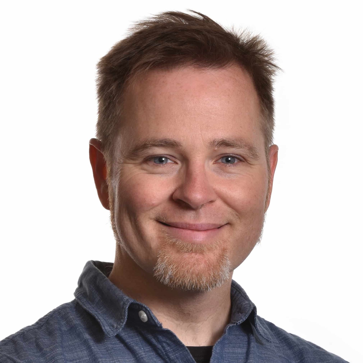 Portrait photo of Jesse Barker