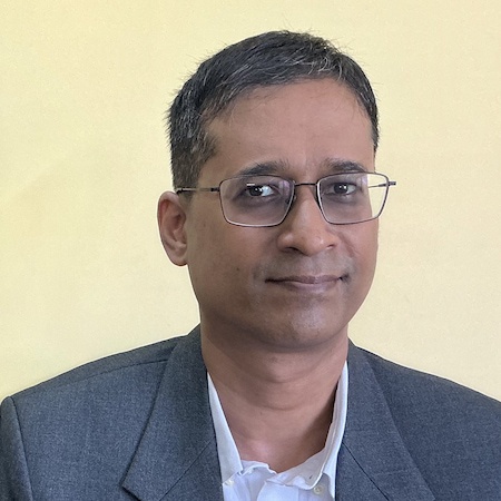 Professor Ashwin Ganesan headshot