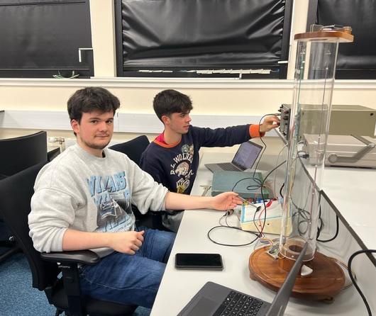 Students doing a practical class in the Department of Physics teaching laboratories. Image credit: Ross Macpherson