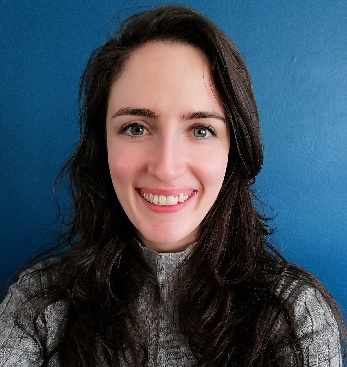 Rhea Marnoch smiling at camera