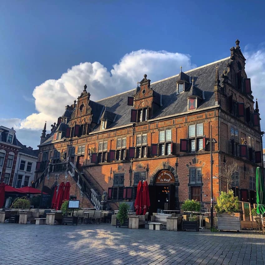 mediaeval building in Europe