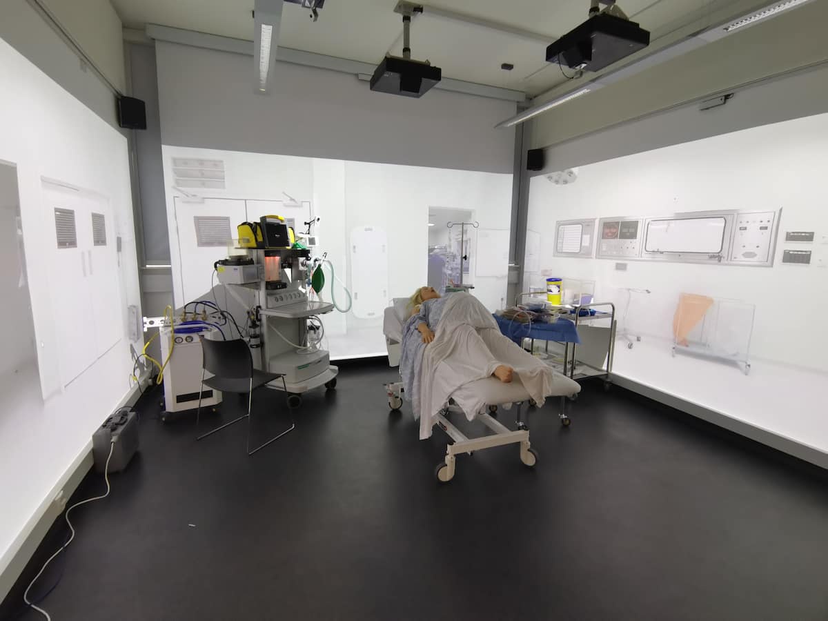 patient in hospital operation style room