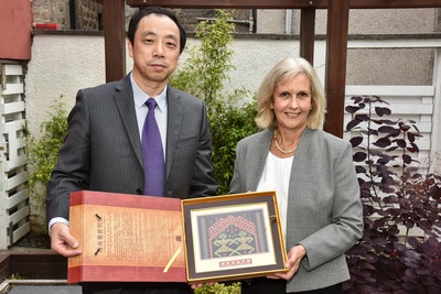 Heshan Wang & Dr. Susan Stokeld