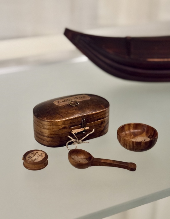 Sami objects as miniatures