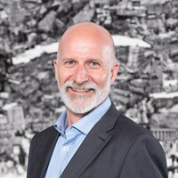 Professor Graeme Nixon