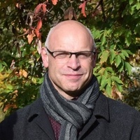 Professor Frans de Vries