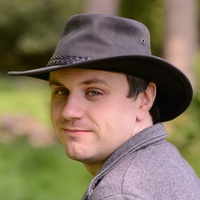 Dr Christopher Vannart