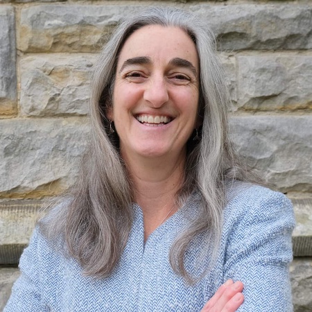 Photograph of Clare Bond