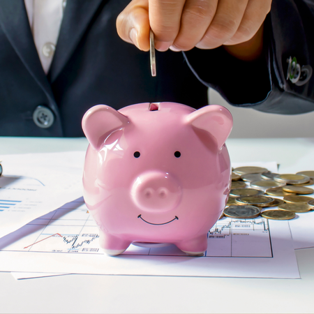 financial wellbeing piggy bank graphic