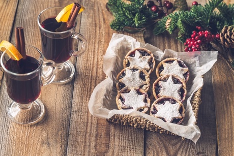Mince pies and mulled wine