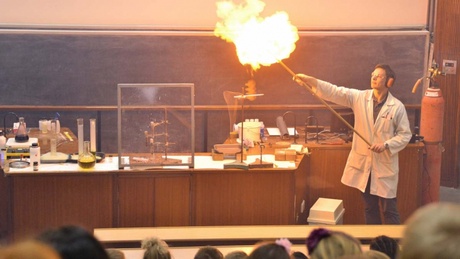 Tomasz Majchrowski wows local primary school pupils with a spectacular science demonstration