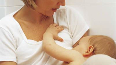 Incentives to breastfeed and quit smoking backed by the young