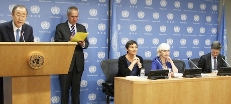 UN Secretary General Ban Ki-moon (left) at the Sustainable Development Solutions Network (SDSN) (credit Paulo Filgueiras)