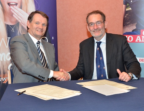 Signing of partnership between Motherwell College and the University of Aberdeen