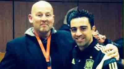 Graham Hunter (pictured with Spain and Barcelona star Xavi) will appear at May Festival 2015