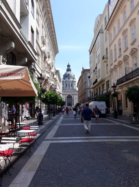 View of St. Stephen's Basilica near the CEU campus (Photo: Klee)