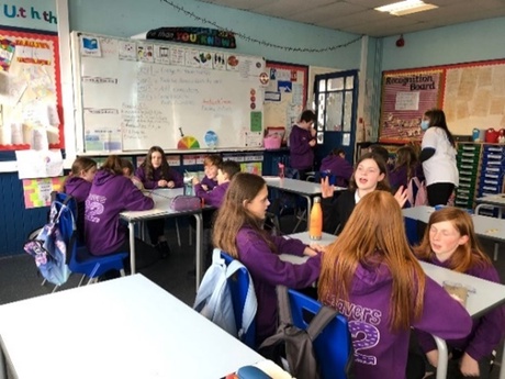 Arduthie pupils discussing clinical trials