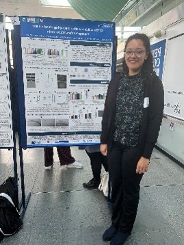 Elisia with her poster