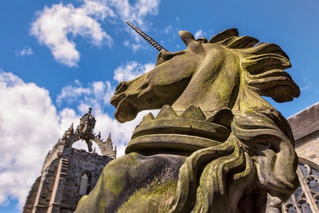 Picture of the Unicorn Statue in the King's College Quad
