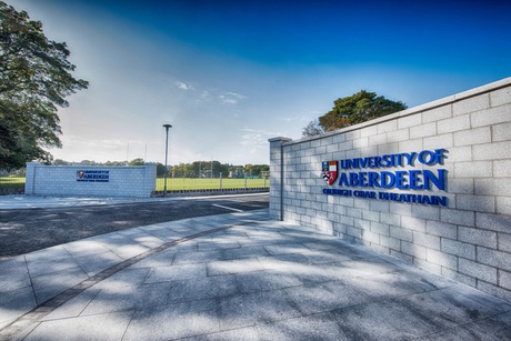 Entrance to University of Aberdeen