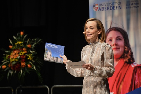 Laura Main