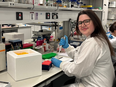 Biomedical Science student Caitlin Gillespie in the lab at the Rowett Institute