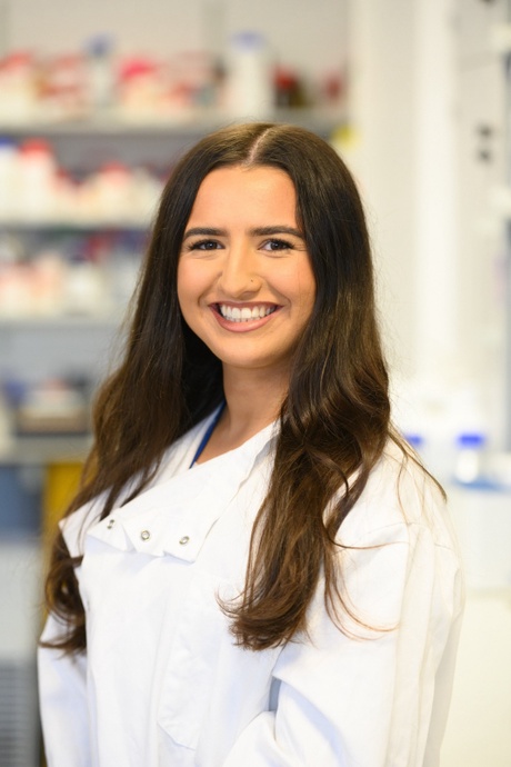 PhD student Lara Dasar in the lab at the Rowett Institute