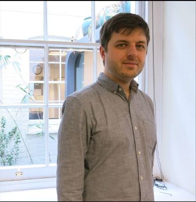 Dr Simon Constantine