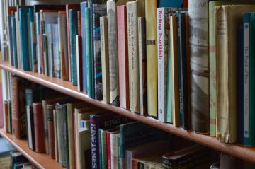 Buchan Library - Book Shelves