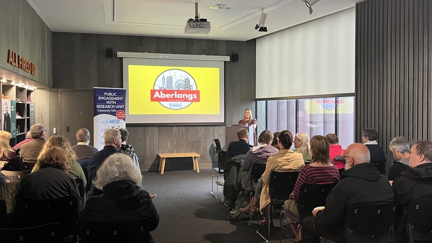 Caf&eacute; Sci Public Engagement Event