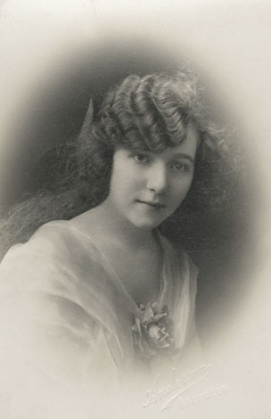 Image of Cathie Macdonald, dancer