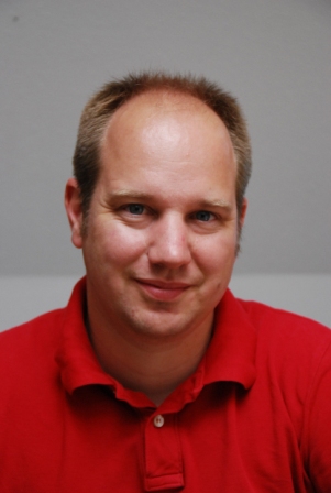 Dr MATTHIAS KUHNERT