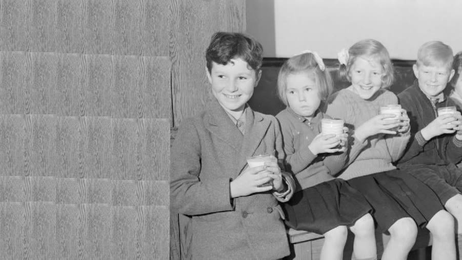 Children receiving free school milk in 1942