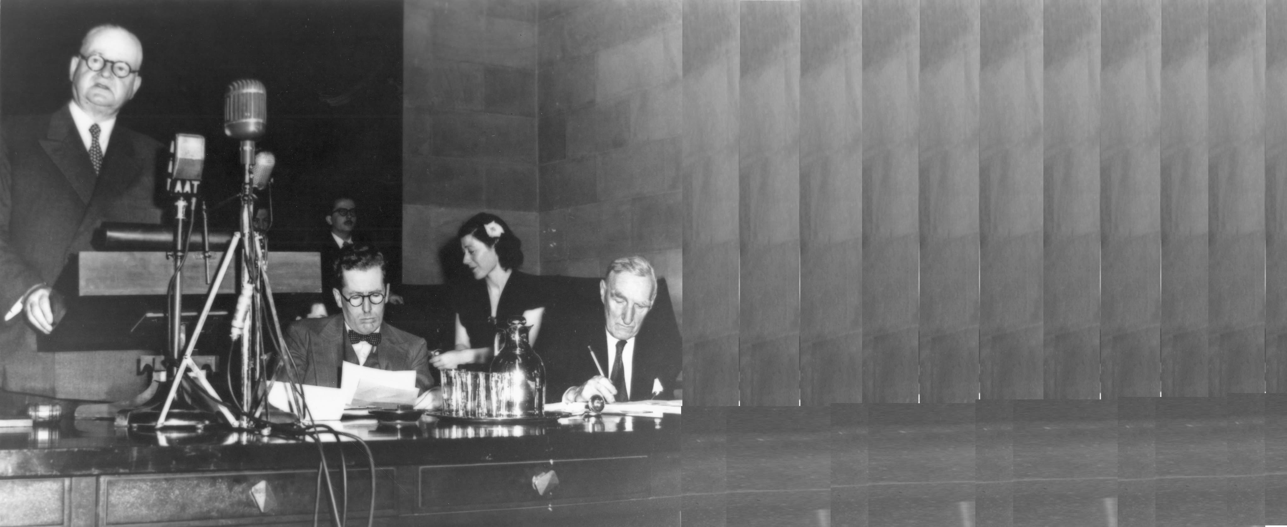 David Lubbock, pictured centre, with US President Herbert Hoover (left) and Boyd Orr (right) at the FAO opening session in Washington